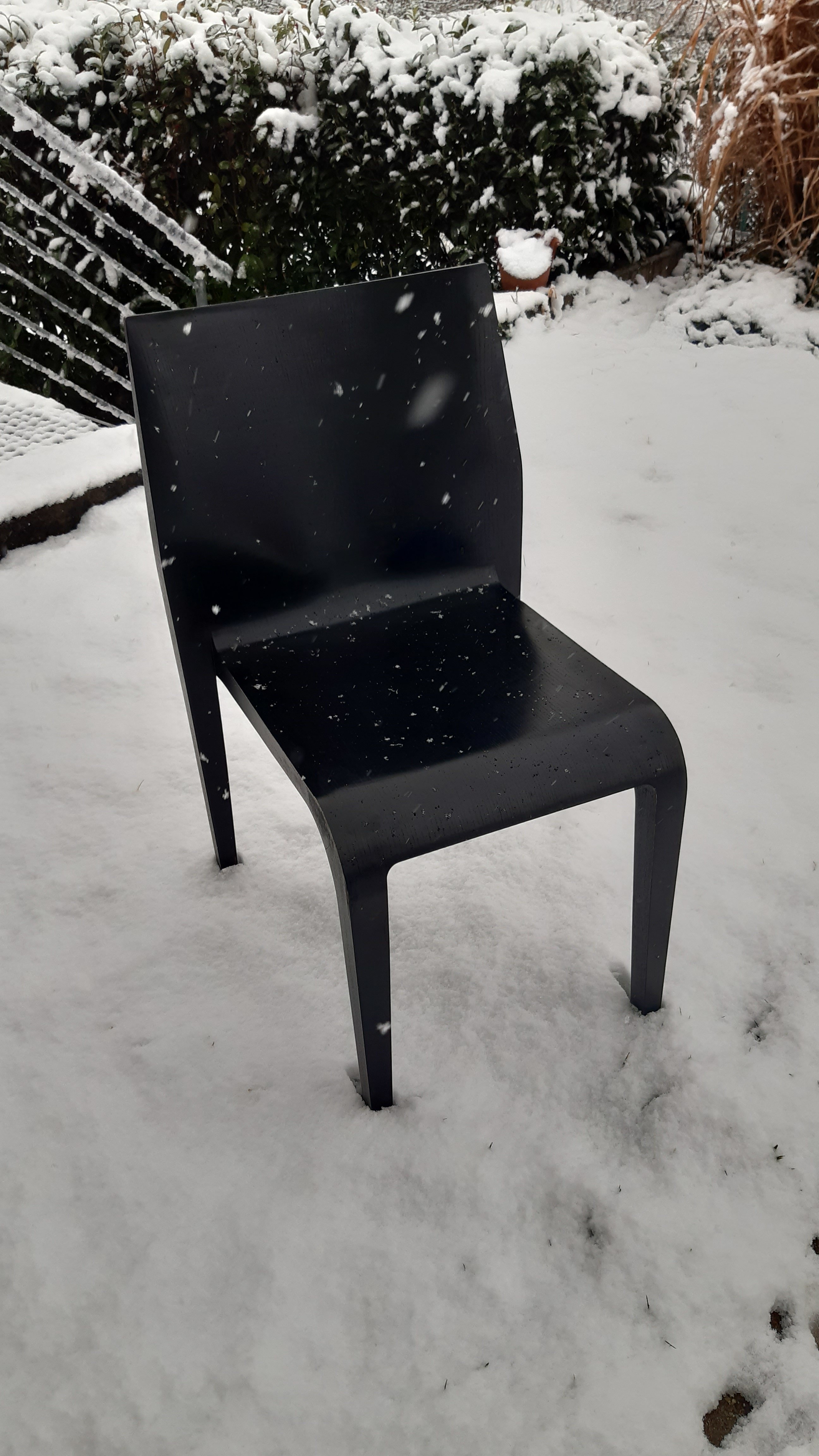 Ich hab's schwarz auf weiss- es schneit!